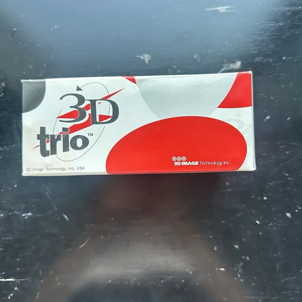 RARE / NEW TRIO 3D 35mm FILM AnalogPoint & Shoot 3D Analog Film Camera